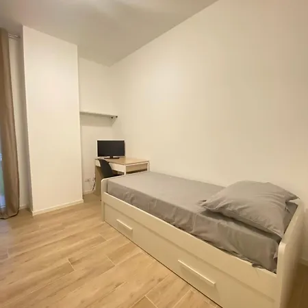 Cortemaggiore 4d Luxury-flexrent Abissinia Apartment *